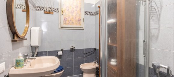 8 bedrooms Apartment in Bologna, Italy No. 362541 12