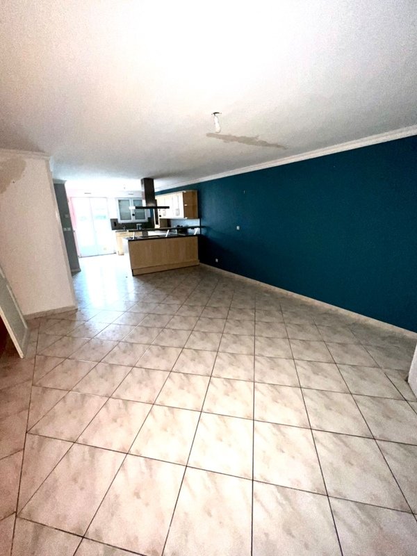 2 bedrooms Townhouse in Halluin, France No. 52253