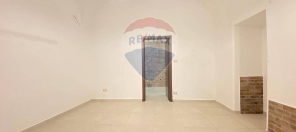 Casa de 2 dormitorios en Sant'Agata li Battiati, Italy No. 233904 15