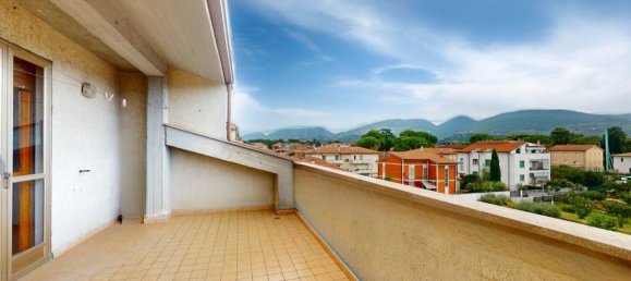 4 chambres Appartement à Foligno, Italy No. 342941 9