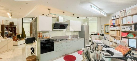 1-Zimmer Gewerbliche Immobilie in Brescia, Italy, Nr. 209538 4