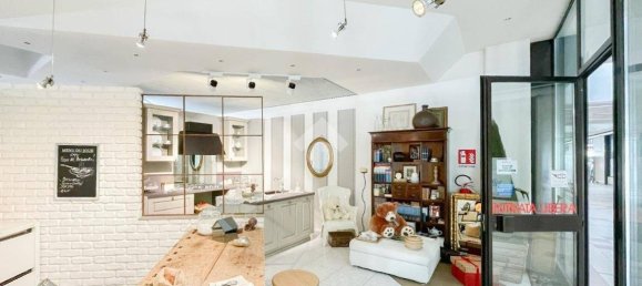 1-Zimmer Gewerbliche Immobilie in Brescia, Italy, Nr. 209538 16