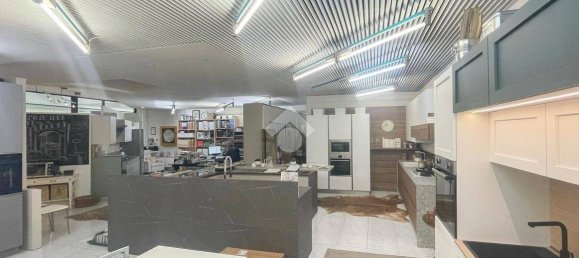 1-Zimmer Gewerbliche Immobilie in Brescia, Italy, Nr. 209538 22