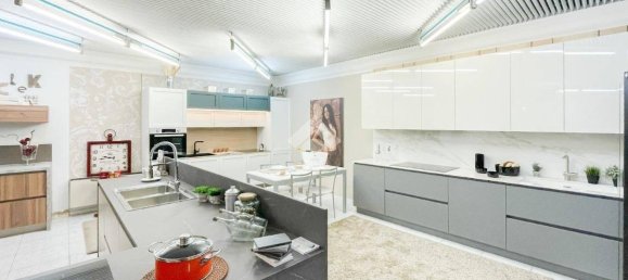 1-Zimmer Gewerbliche Immobilie in Brescia, Italy, Nr. 209538 6