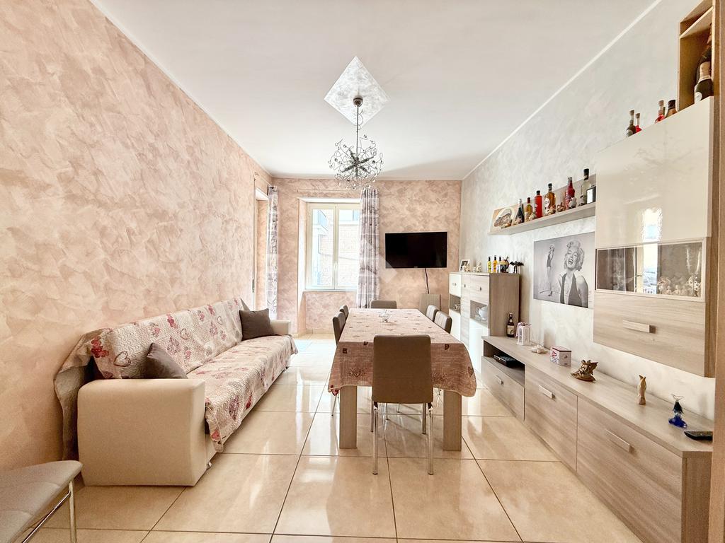 Apartamento T2 em Viterbo, Italy N.º 380989