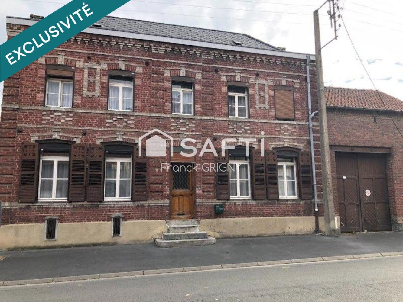 Casa de 3 dormitorios en Lecluse, France No. 47990