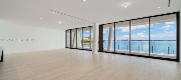 4 chambres propriété commerciale à louer à Miami, Miami-Dade, Florida, USA № 615440 19