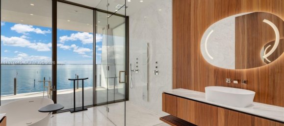 4 chambres propriété commerciale à louer à Miami, Miami-Dade, Florida, USA № 615440 14