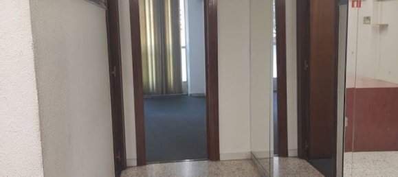 89m² Office in Logrono, Spain No. 150435 8