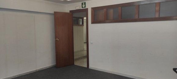 89m² Office in Logrono, Spain No. 150435 13