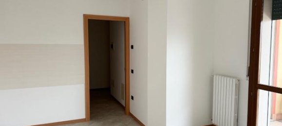 Квартира с 3 комнатами в Сельваццано Дентро, Италия № 156747 3