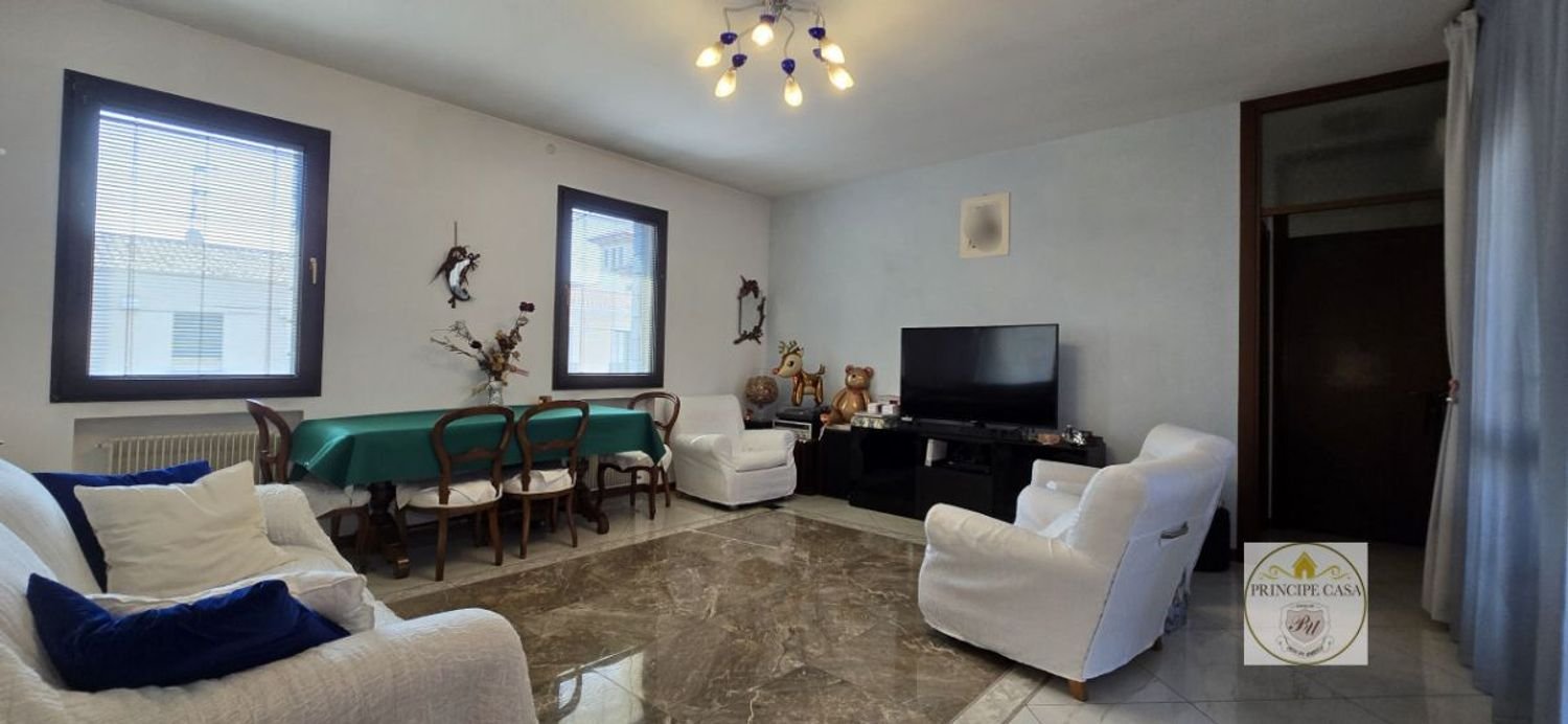 4غرفة بانتهاوس في Padua, Italy رقم 141311