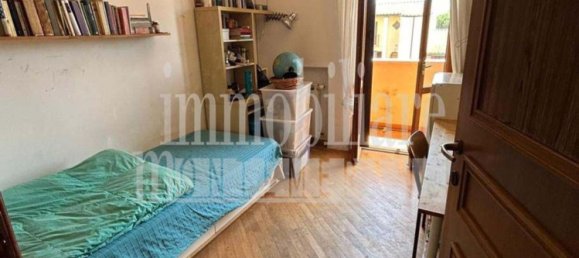 Дом с 11 комнатами в Рим, Италия № 269315 11