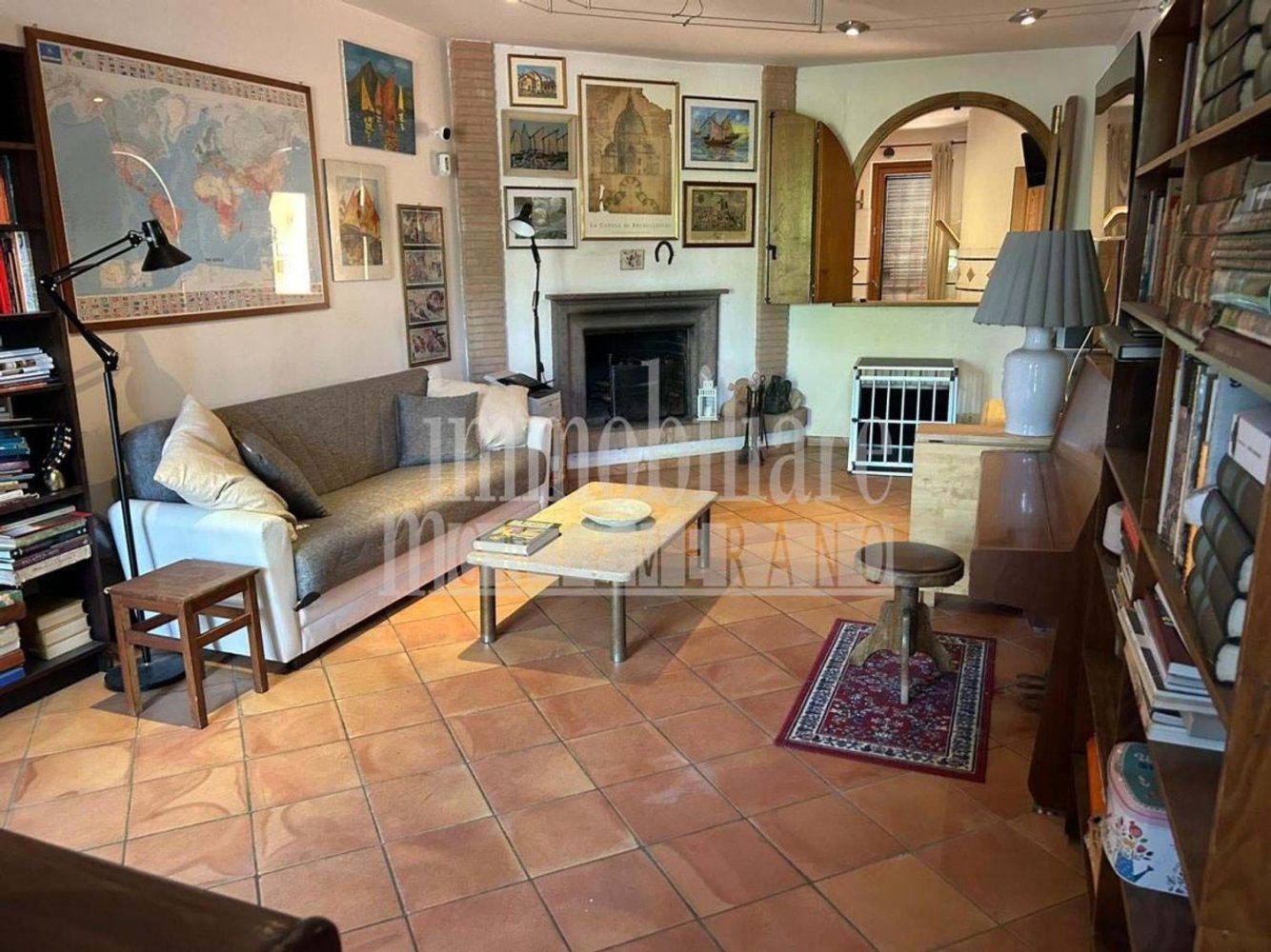 Дом с 11 комнатами в Рим, Италия № 269315