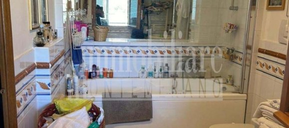 Дом с 11 комнатами в Рим, Италия № 269315 24