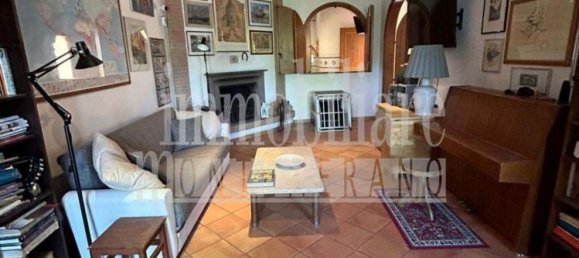 Дом с 11 комнатами в Рим, Италия № 269315 14