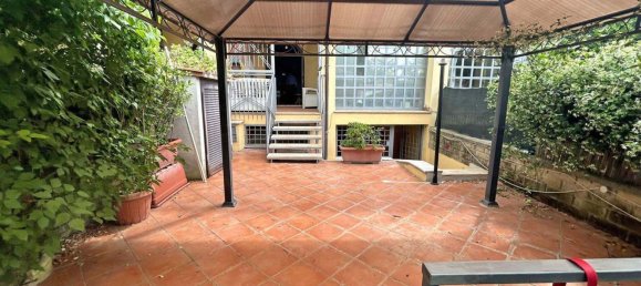 Дом с 11 комнатами в Рим, Италия № 269315 9