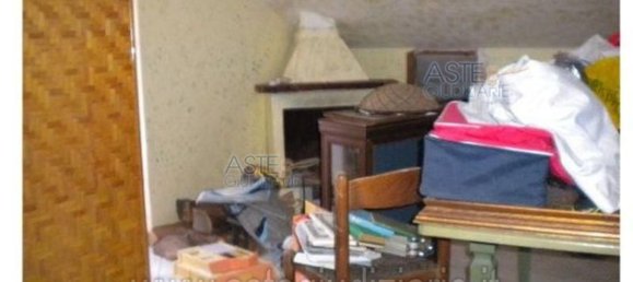 Casa de 11 habitaciónes en Ardea, Italy No. 9004 43