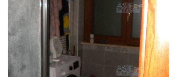 Casa de 11 habitaciónes en Ardea, Italy No. 9004 37