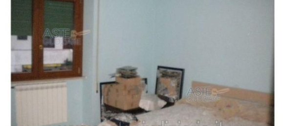 Casa de 11 habitaciónes en Ardea, Italy No. 9004 3