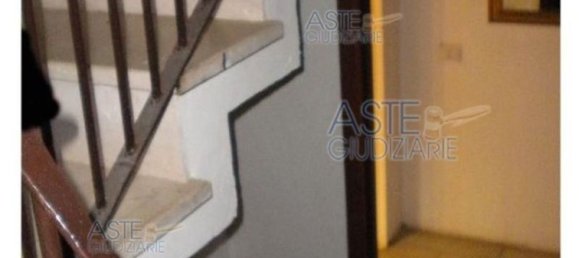 Casa de 11 habitaciónes en Ardea, Italy No. 9004 39