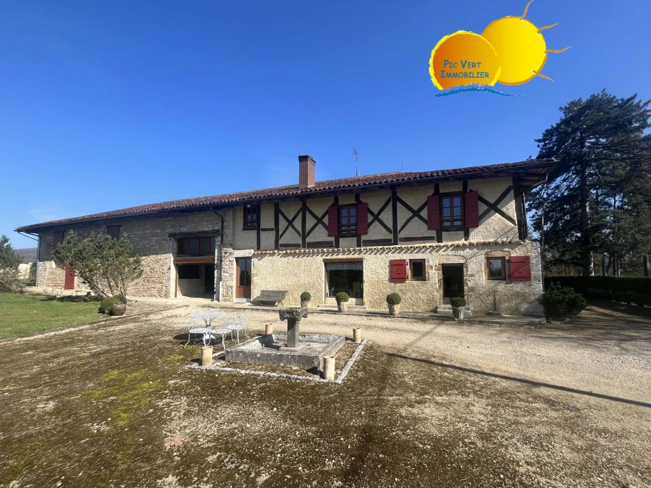 Casa de 4 dormitorios en Verjon, France No. 271869