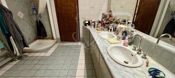 3 bedrooms House in Vecchiano, Italy No. 227939 14