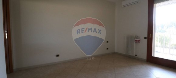 5-salle Appartement à Matera, Italy No. 34643 15