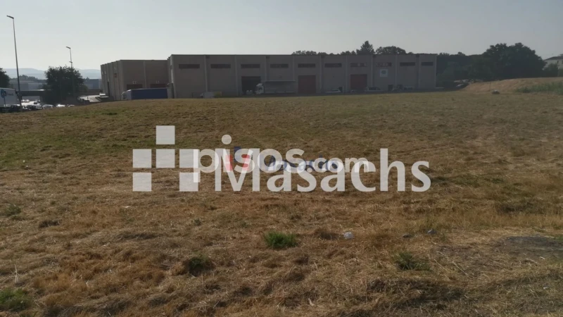  Land in Girona, Spain No. 206035