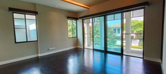 4 bedrooms House in Nonthaburi, Thailand No. 4397 7