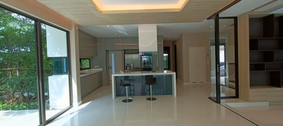 4 bedrooms House in Nonthaburi, Thailand No. 4397 3