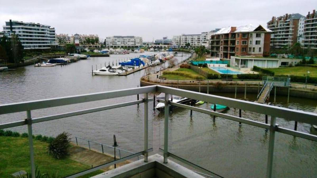 Studio in Tigre, Argentina No. 10606