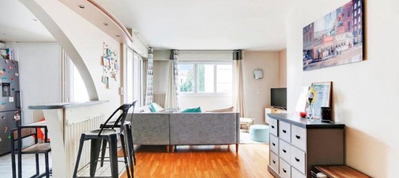 Apartamento de 2 dormitorios en Montreuil, France No. 327950 3