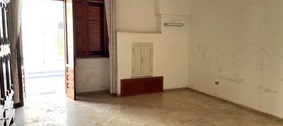 6 bedrooms House in Supersano, Italy No. 334497 4