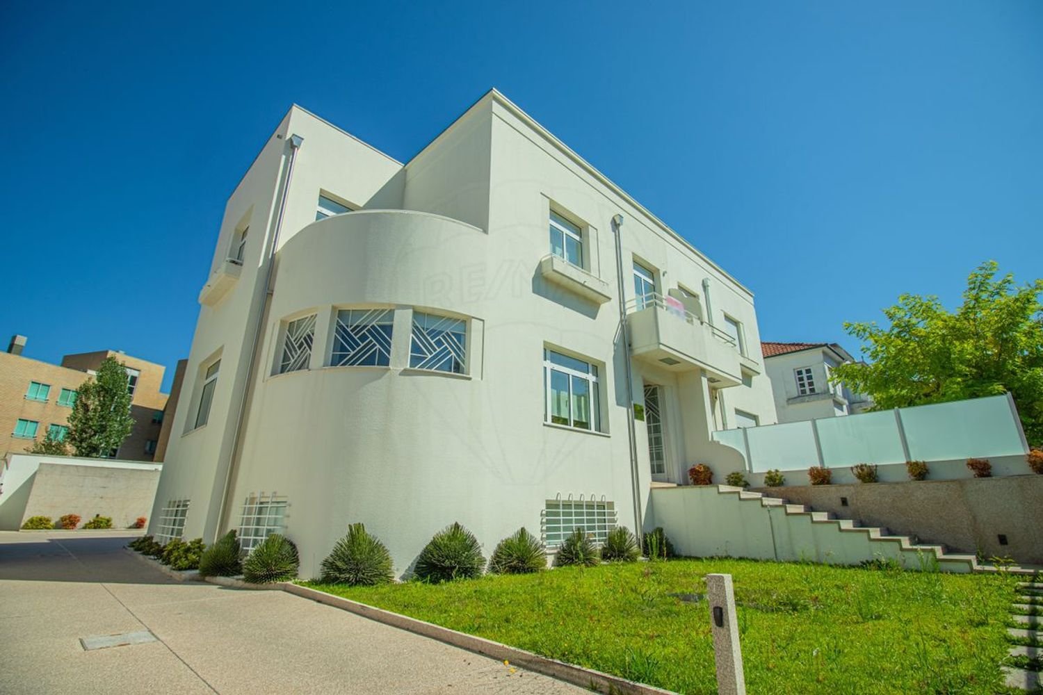 5 bedrooms House in Porto, Portugal No. 17187