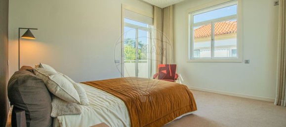 5 bedrooms House in Porto, Portugal No. 17187 3