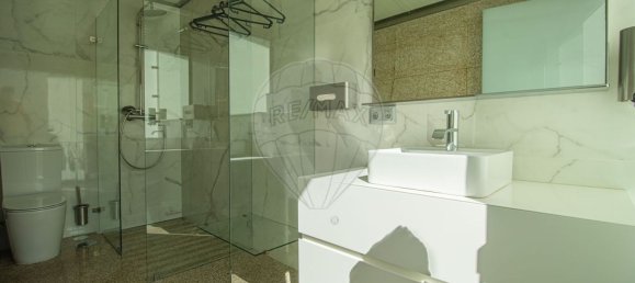 5 bedrooms House in Porto, Portugal No. 17187 8