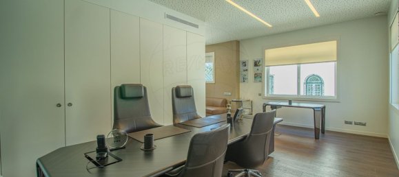 5 bedrooms House in Porto, Portugal No. 17187 24