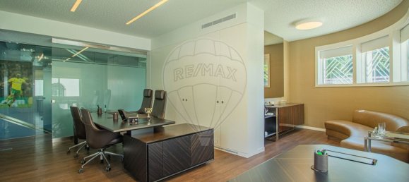 5 bedrooms House in Porto, Portugal No. 17187 23