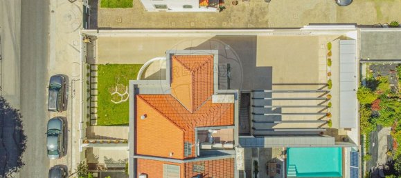 5 bedrooms House in Porto, Portugal No. 17187 33