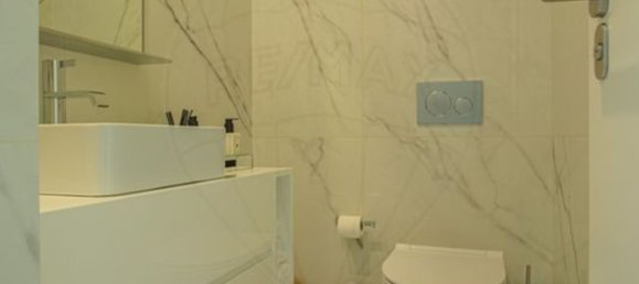 5 bedrooms House in Porto, Portugal No. 17187 6