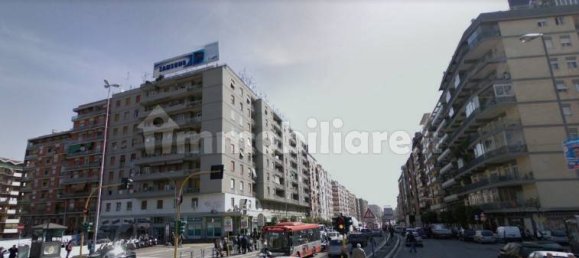 4-Zimmer Gewerbliche Immobilie in Rome, Italy, Nr. 337907 2