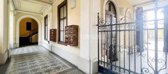 5 rooms Apartment in Turin, Italy No. 140663 25