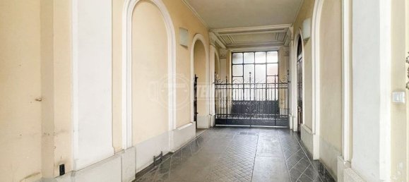 5 rooms Apartment in Turin, Italy No. 140663 24