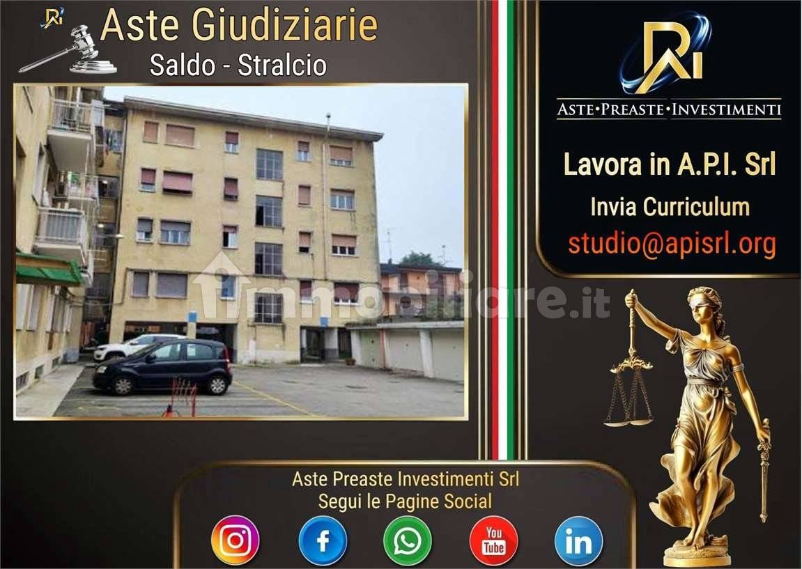 2 bedrooms Apartment in Limbiate, Italy No. 284607