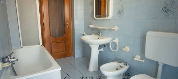 Квартира с 4 спальнями в Дженола, Италия № 349124 20