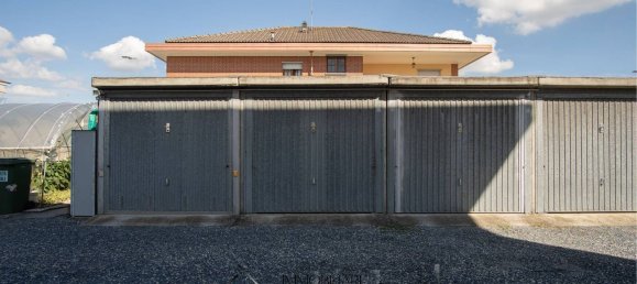 Квартира с 4 спальнями в Дженола, Италия № 349124 26