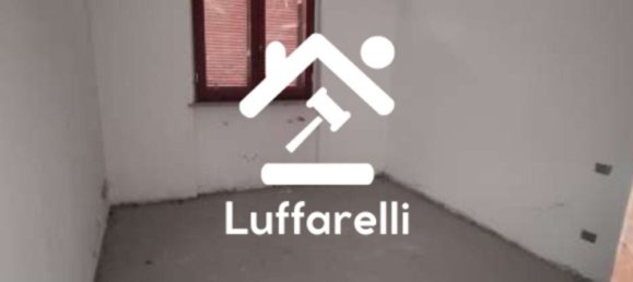 7 rooms House in Roncaro, Italy No. 7653 13