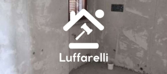 7 rooms House in Roncaro, Italy No. 7653 15