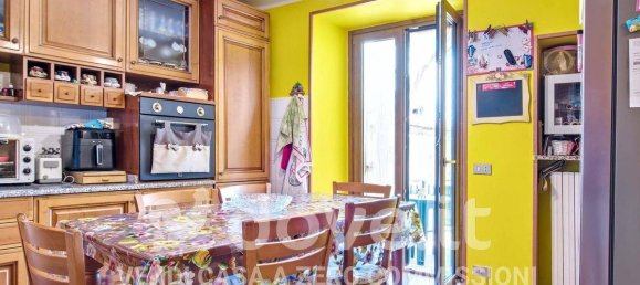 5 bedrooms Villa in Palazzago, Italy No. 291185 10